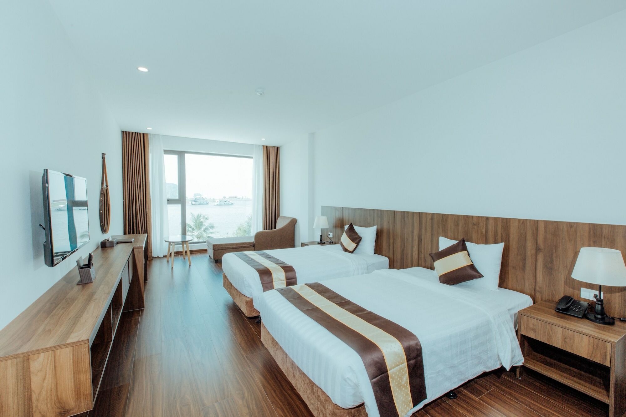 Sun Bay Tuan Chau Hotel Ha Long Exteriör bild